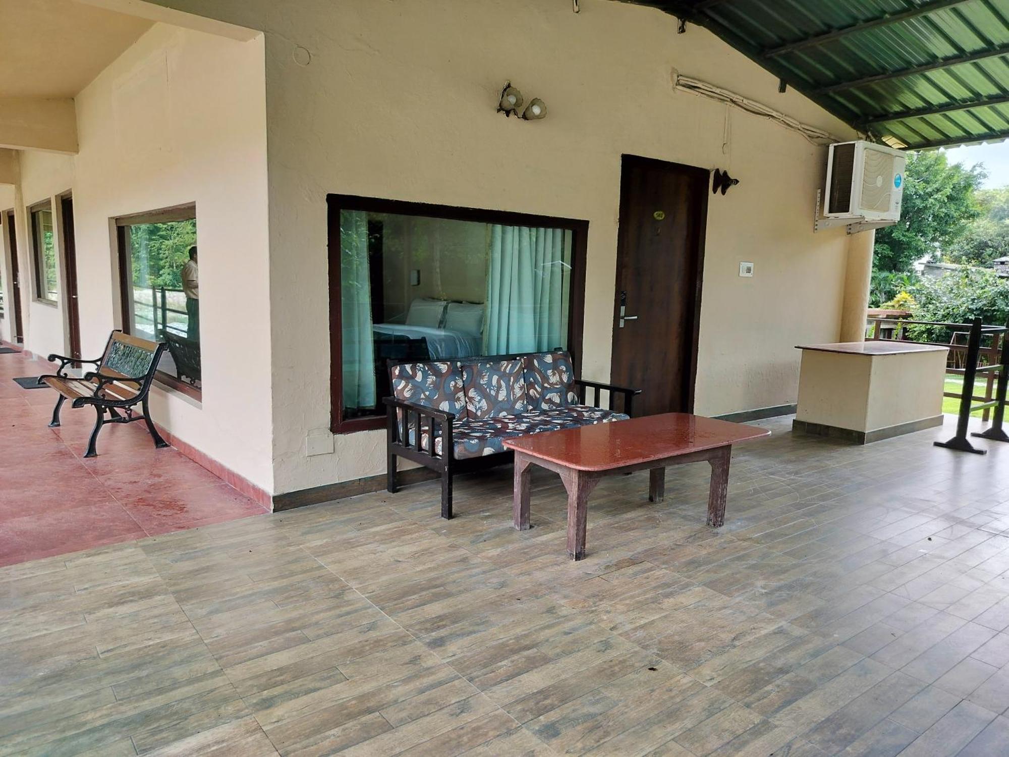 Bel-La Monde Hotel "Riverside" - Jim Corbett Garjia Esterno foto