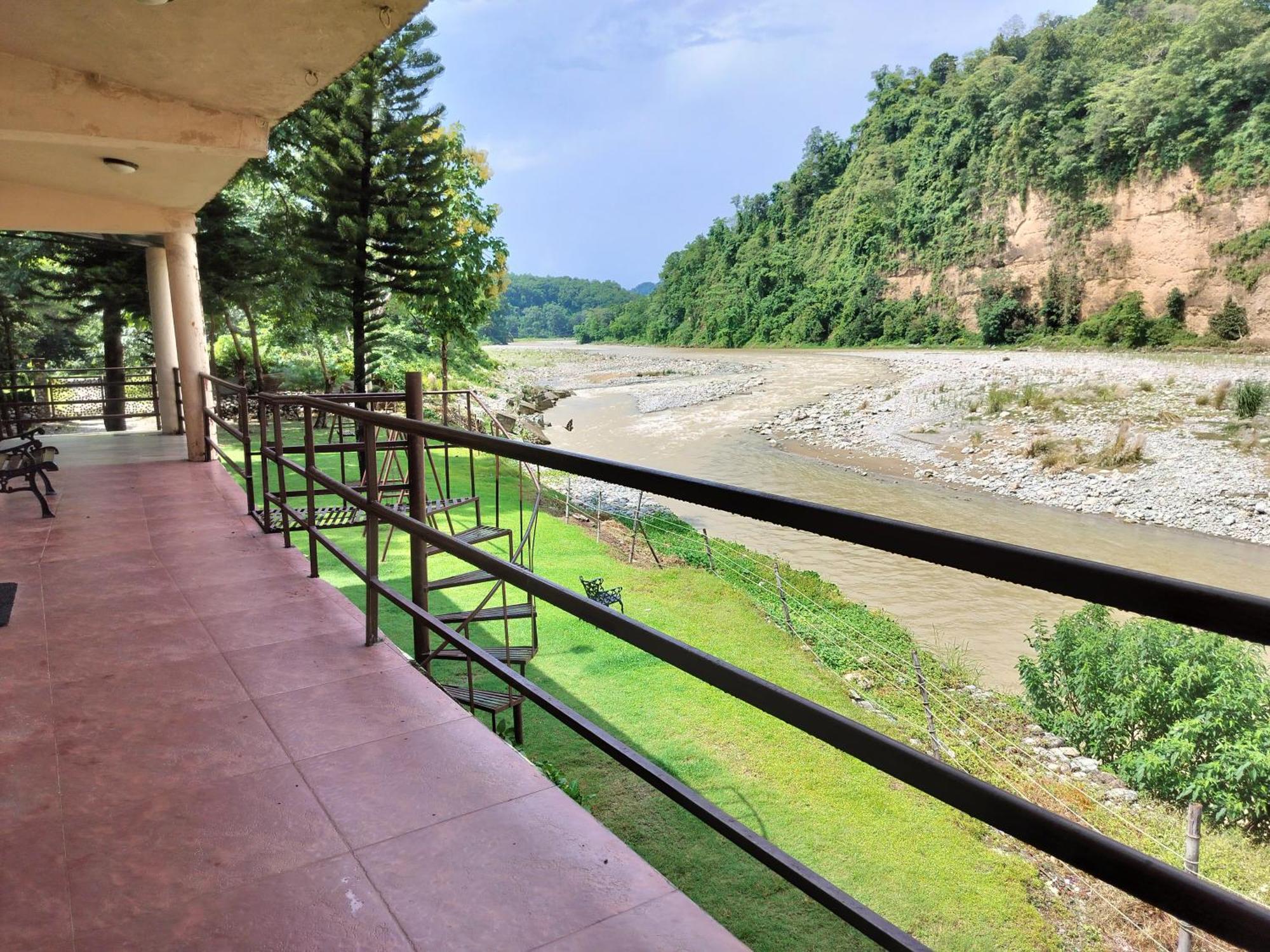 Bel-La Monde Hotel "Riverside" - Jim Corbett Garjia Esterno foto