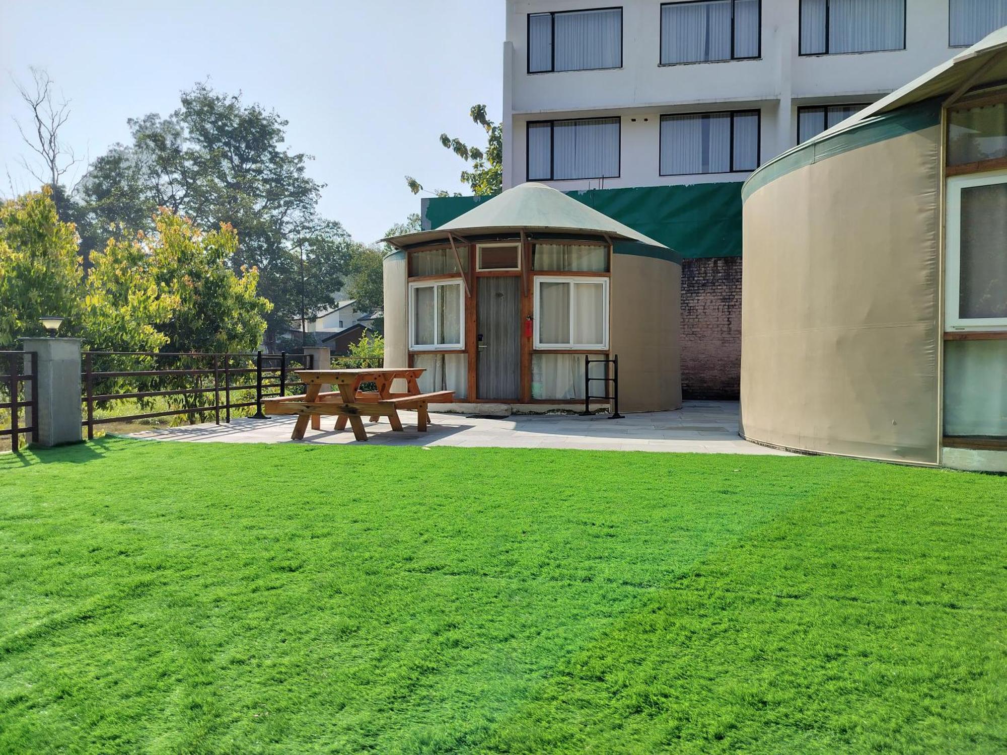 Bel-La Monde Hotel "Riverside" - Jim Corbett Garjia Esterno foto